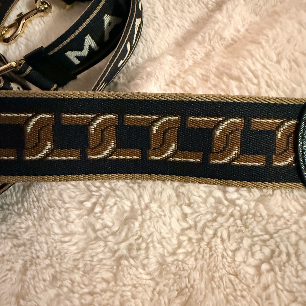 Marc Jacobs Black and Gold guitar style strap - Picture 3 of 5